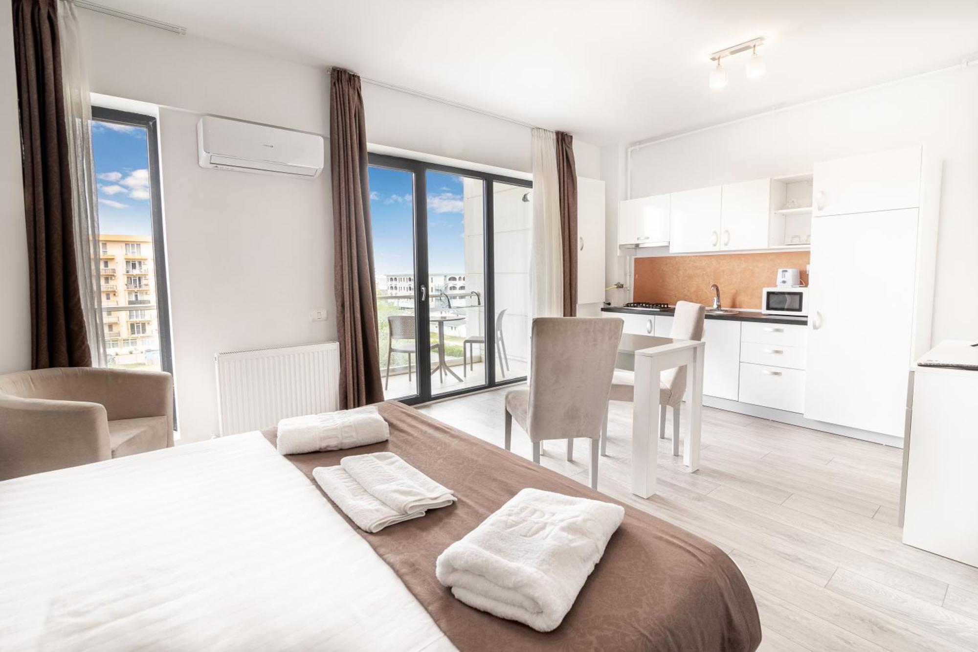 Miramare Residence Aparthotel Năvodari Extérieur photo