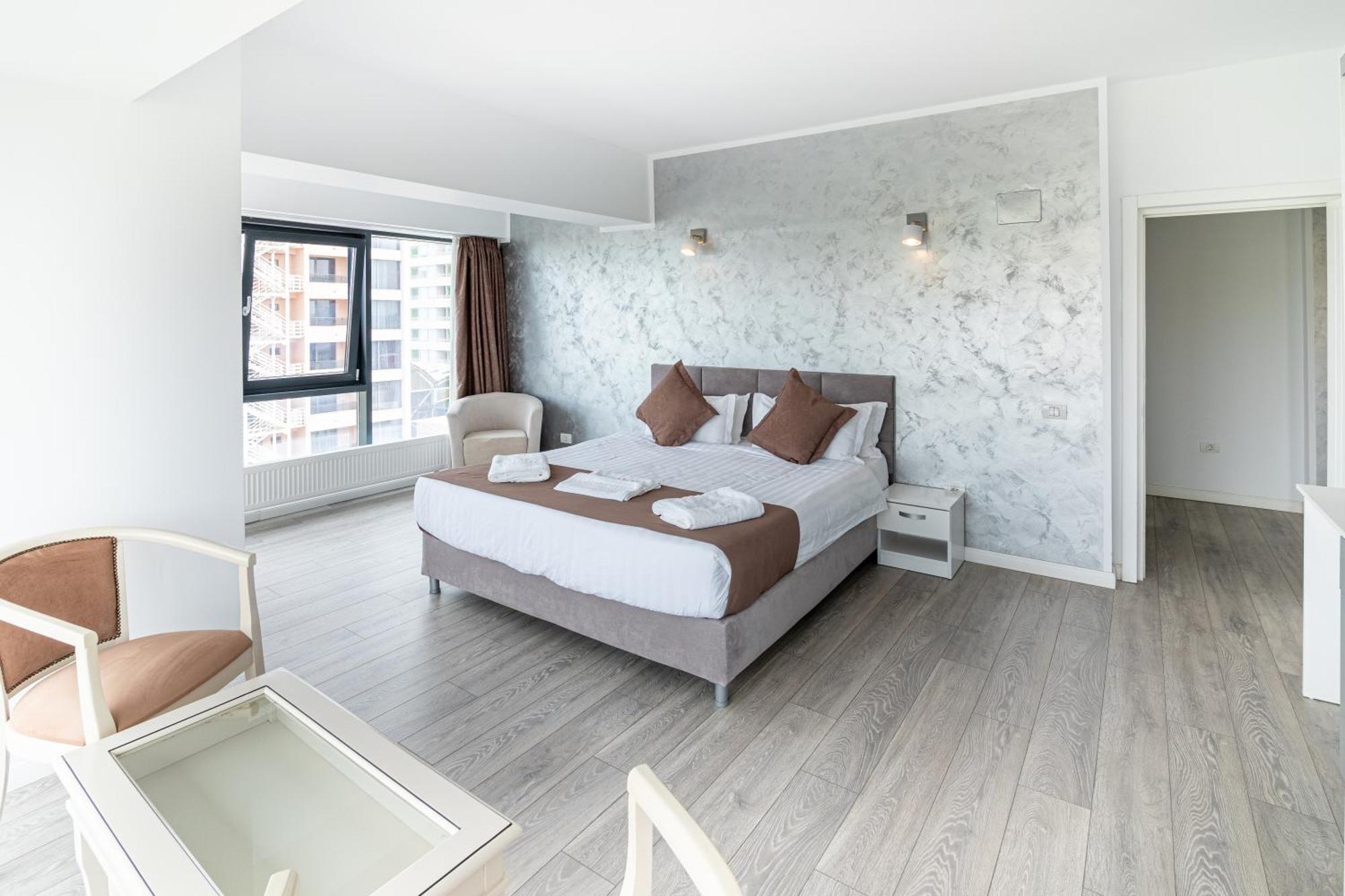 Miramare Residence Aparthotel Năvodari Extérieur photo