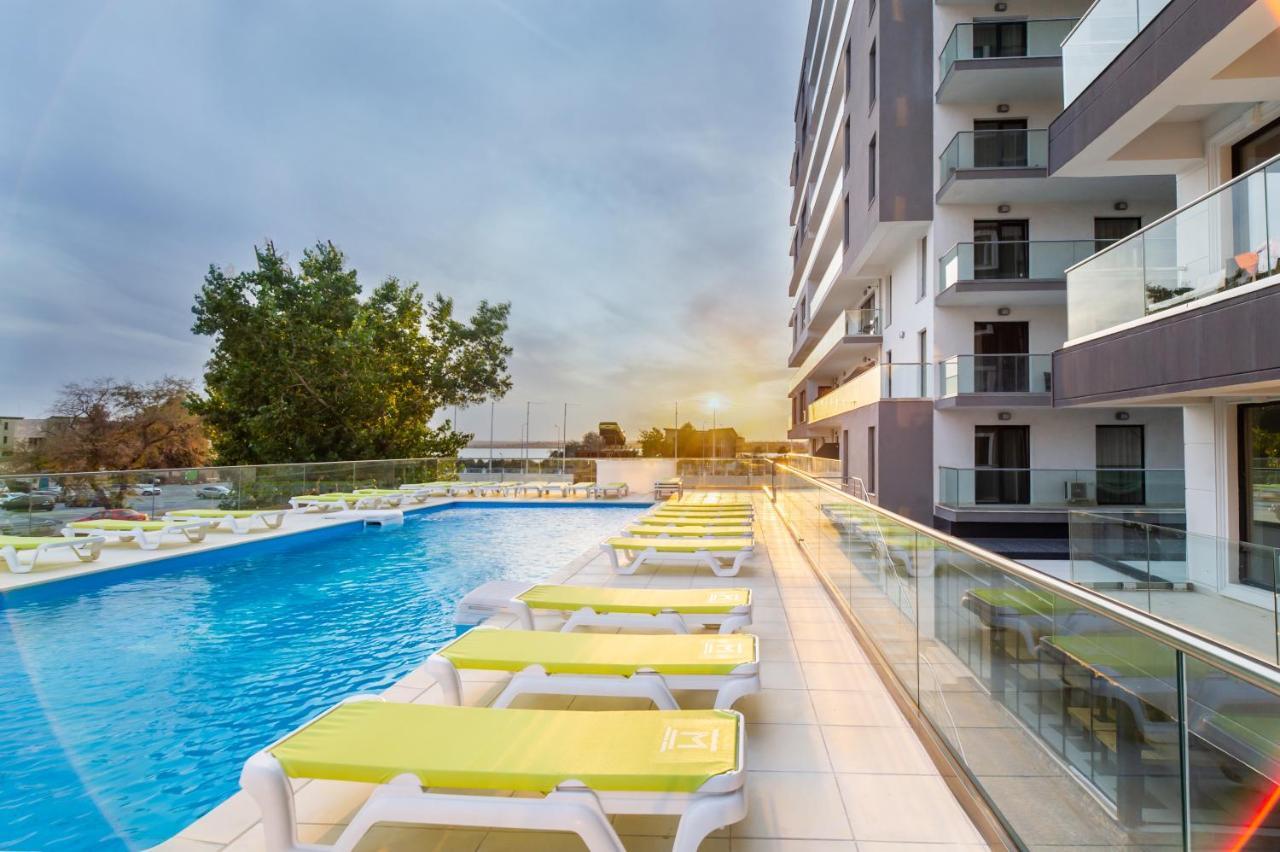 Miramare Residence Aparthotel Năvodari Extérieur photo